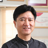 院長 : 赤間 功