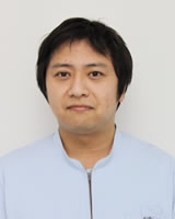 歯科医師 : 河野 孝則