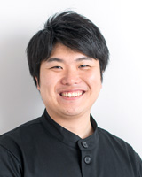 歯科医師 : 大塚 淳平