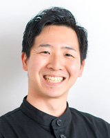 歯科医師 : 溝渕 隆宏