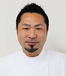 なんばクローバー歯科クリニック院長 : 共田 京太