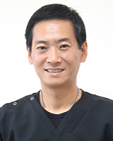院長 : 岩城 正明