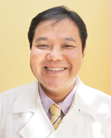 院長 : 辻 康雄