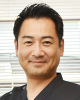 院長 : 丸山 賢太郎