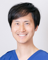 歯科医師:原田 正守