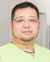 院長 : 栗田 隆史