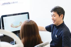 1本から全顎の埋入まで行います