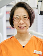 歯科医師 : 溝口 真由子