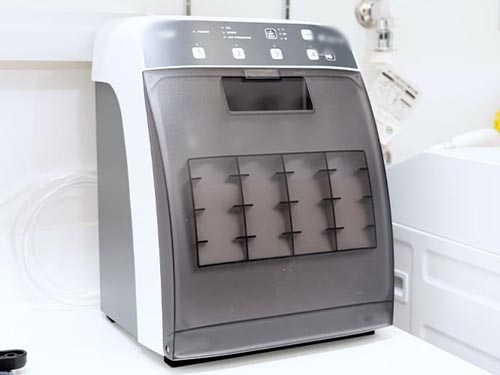 �����ӥ����Ƕݴ�