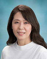 歯科医師 : 坪井 奈々子