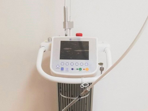 レーザー治療器