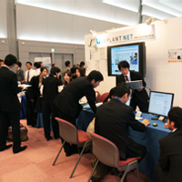 インプラントネットの展示ブース