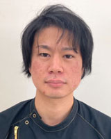 歯科医師:室屋 龍佑