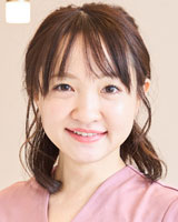 歯科医師 : 木村 麻衣