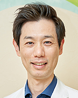 院長 : 中 智哉