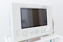 静脈内鎮静法を併用したインプラント手術