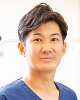 院長 : 若林 広隆