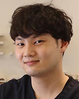 歯科医師 : 谷 優弥
