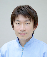 理事長 : 新井 聖範