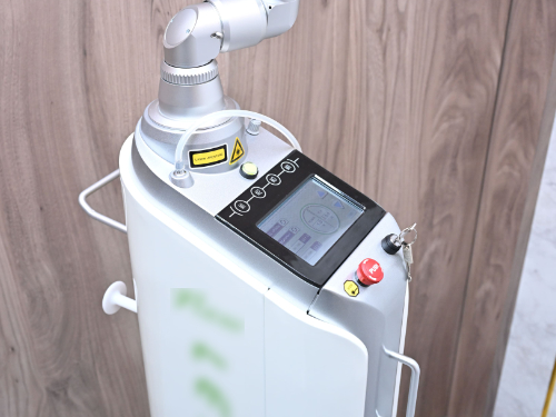 ú�������졼����