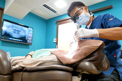 眠ったような状態で手術を受けられます