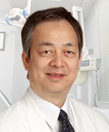 院長 : 日高 敏郎