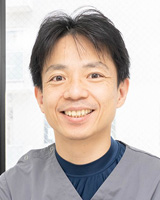 歯科医師 : 矢田 航也
