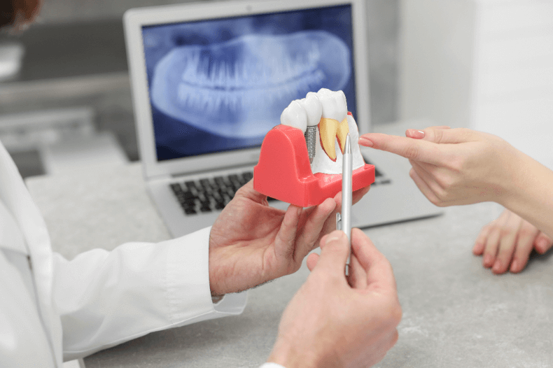 歯の欠損部の治療3選～放置して起こる7つのリスク～
