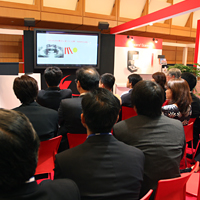 インプラント関連企業の展示